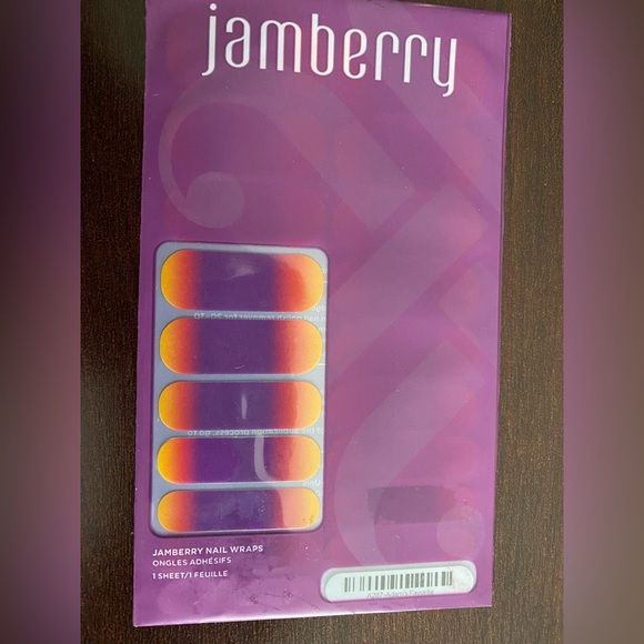 Jamberry Adams Favorite Nail Wraps - Picture 2 of 3